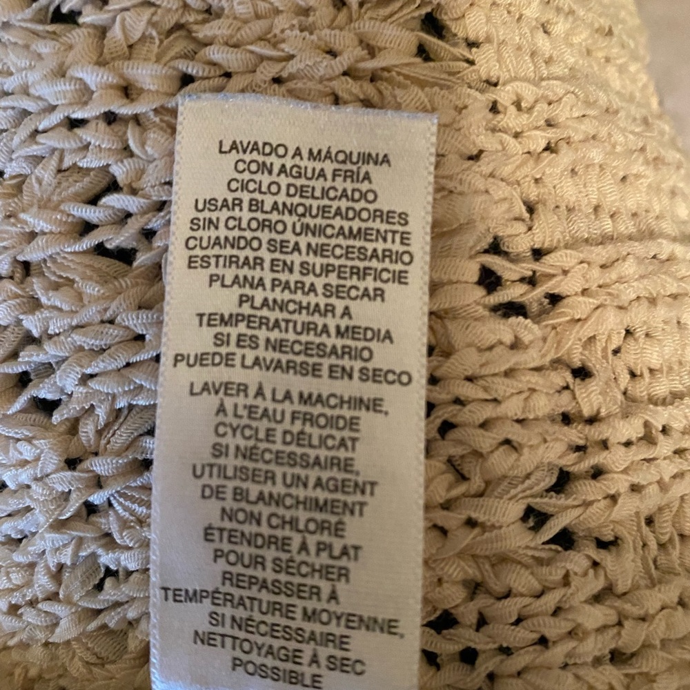 Jones New York sweater with shell button - Picture 7 of 8